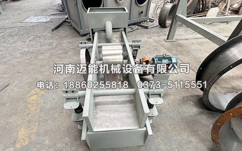 紙漿高頻跳篩已發貨龍口市，請朱經理注意查收！